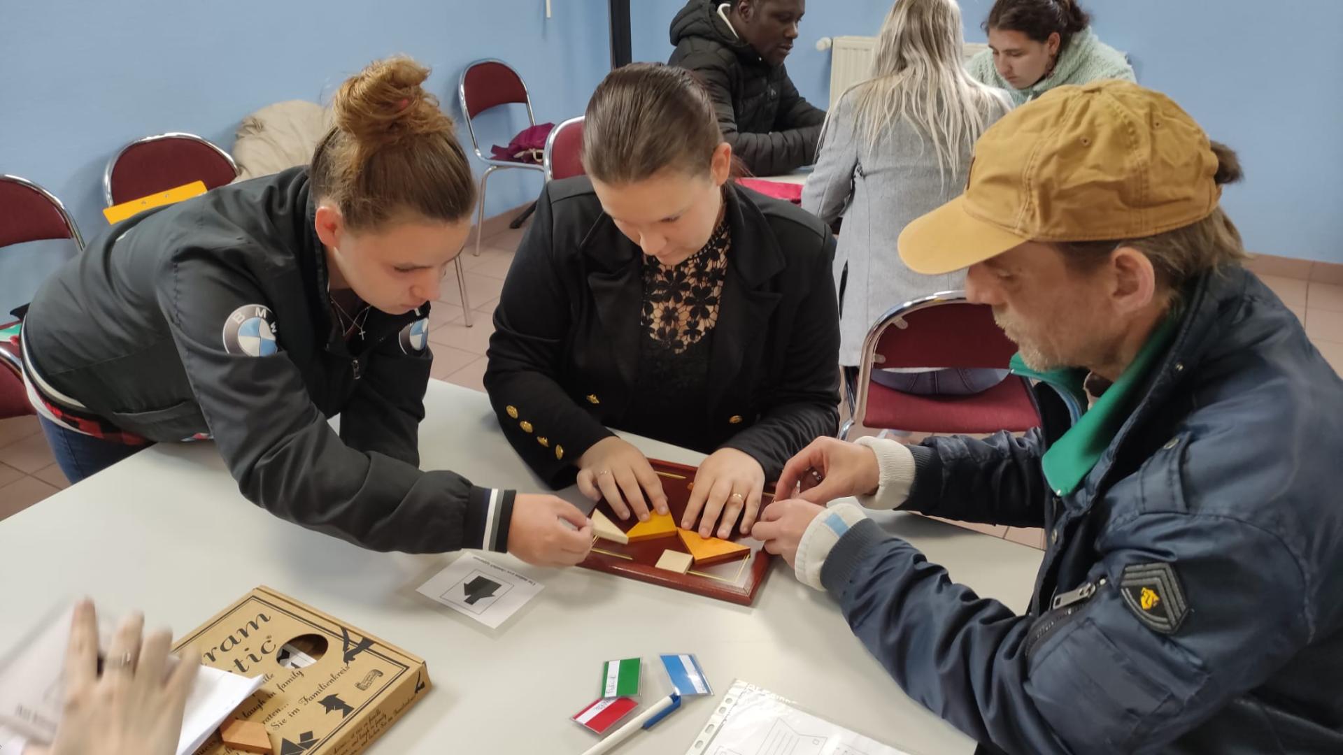 8fb42208 5f9c 46f6 8801 6090bf93b352